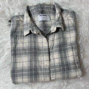 Girl’s size 10-12 Old Navy Cream and Gray Plaid Shirt